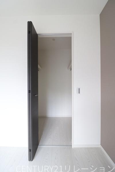 海老名市中野1丁目1期 新築分譲1号棟(収納)