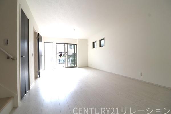 海老名市中野1丁目1期 新築分譲2号棟(リビング)