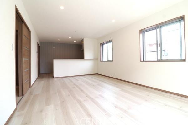 綾瀬市蓼川３丁目　新築一戸建て