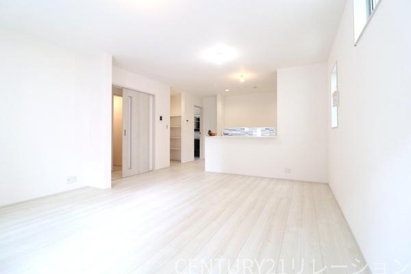 綾瀬市上土棚南5丁目新築一戸建て