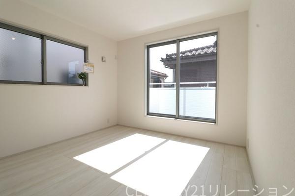 綾瀬市上土棚南5丁目新築一戸建て