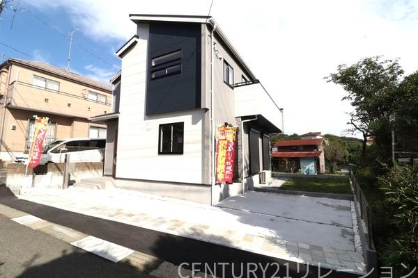 厚木市上荻野新築一戸建て(前面道路含む現地写真)