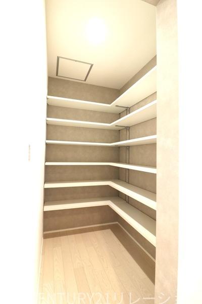 厚木市元町新築分譲A号棟(収納)