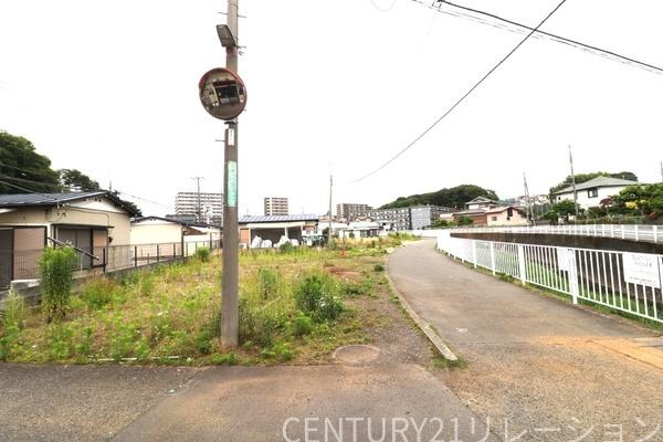 座間市南栗原３丁目　建築条件なし　売地