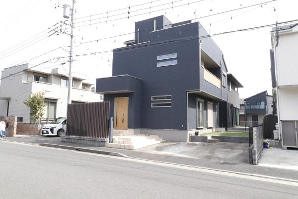 綾瀬市深谷中２丁目の中古一戸建て