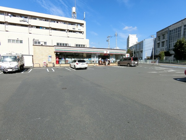 大和市上和田2期　新築分譲2号棟(セブンイレブン大和いちょう団地店)