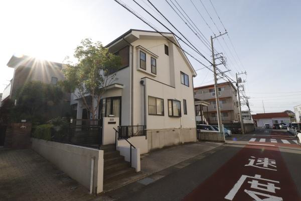 綾瀬市小園の中古一戸建