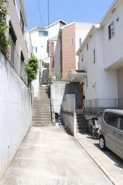 座間市南栗原４丁目の中古一戸建て