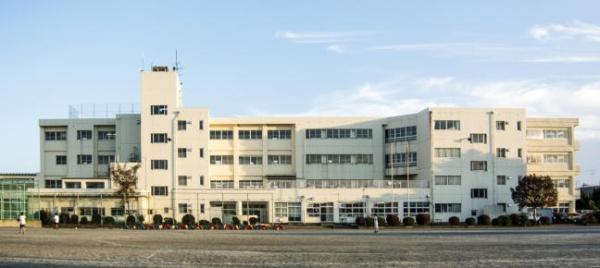 愛甲郡愛川町中津の土地(愛川町立菅原小学校)