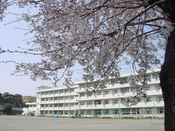 東建座間ハイツ２(座間市立立野台小学校)