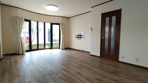 綾瀬市小園　一戸建