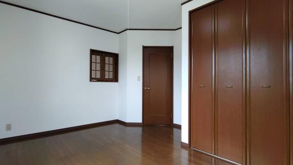綾瀬市小園　一戸建
