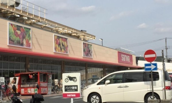 座間市緑ケ丘４丁目の土地(クリエイトエス・ディー相武台店)