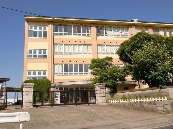 綾瀬市深谷中６丁目の中古一戸建て(綾瀬市立綾瀬小学校)