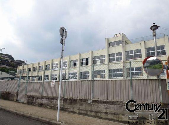 北葛城郡王寺町本町5丁目の土地(王寺町立王寺小学校)