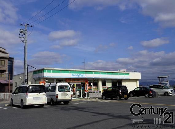 生駒郡安堵町大字かしの木台１丁目の土地(ファミリーマート東安堵店)