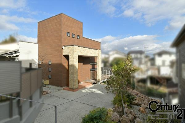奈良市登美ヶ丘４丁目の中古一戸建て