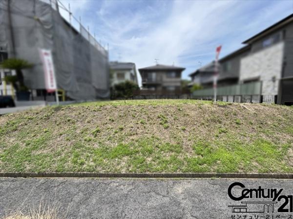 香芝市真美ケ丘３丁目　建築条件なし土地