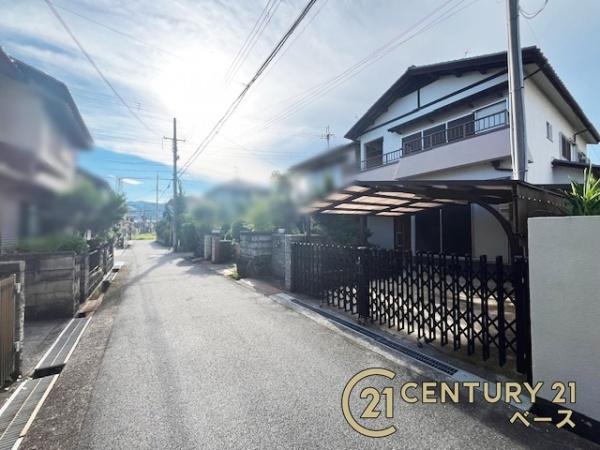 生駒郡平群町吉新３丁目　一戸建