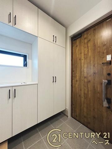 桜井市安部木材団地1号地/新築一戸建(玄関)