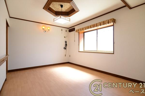 橿原市観音寺町の中古一戸建て(洋室)