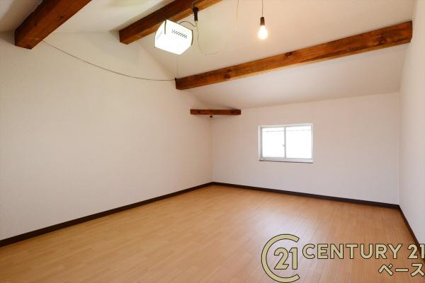 橿原市観音寺町の中古一戸建て(洋室)