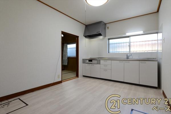 橿原市観音寺町の中古一戸建て(リビング)