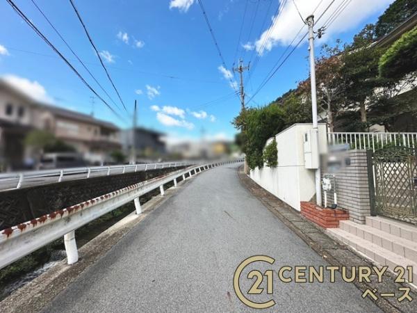 生駒郡三郷町立野南１丁目の中古一戸建て