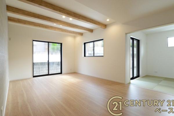 橿原市菖蒲町３丁目／新築一戸建