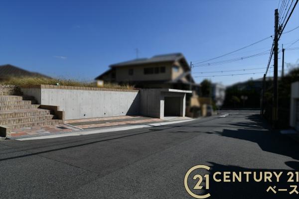 奈良市鳥見町１丁目　建築条件なし土地