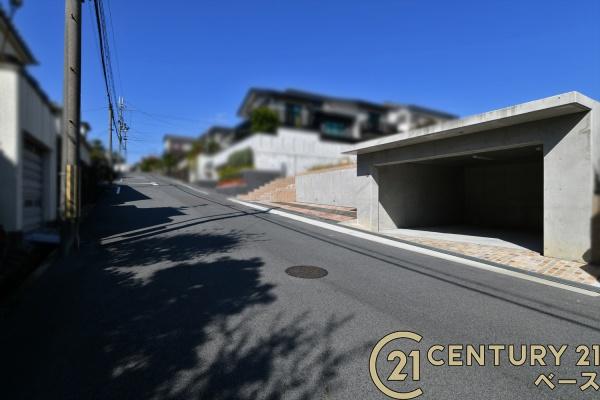 奈良市鳥見町１丁目の土地