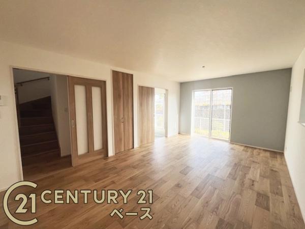 ファーストタウン秋篠町１号棟／新築一戸建