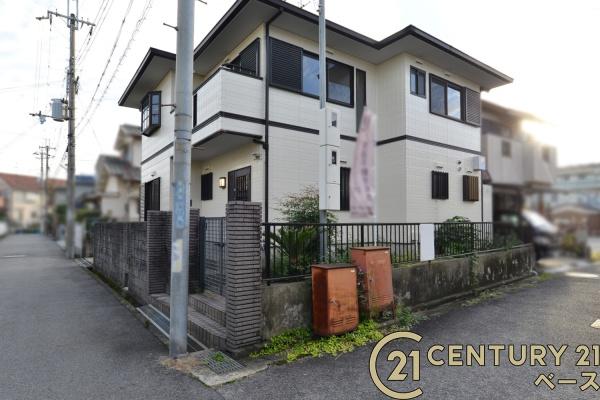 香芝市逢坂８丁目の中古一戸建て