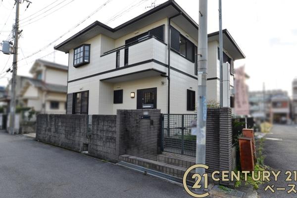 香芝市逢坂８丁目　一戸建
