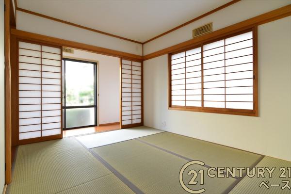香芝市逢坂８丁目の中古一戸建て