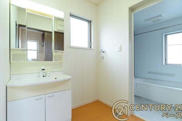北葛城郡上牧町松里園３丁目の中古一戸建て