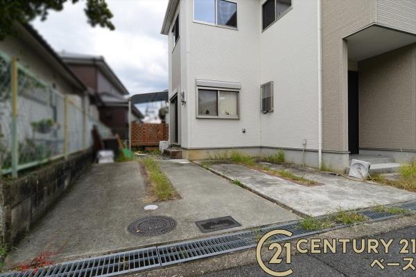 北葛城郡上牧町松里園３丁目の中古一戸建て
