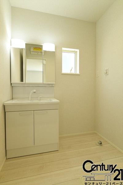リナージュ七条西町２号棟／新築一戸建