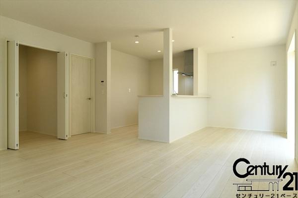リナージュ七条西町２号棟／新築一戸建