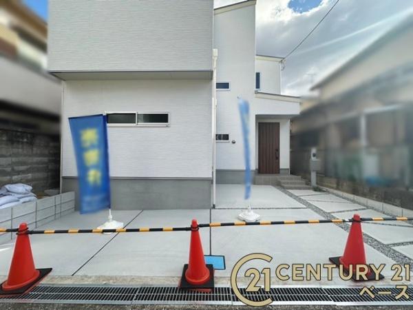 香芝市狐井／新築一戸建