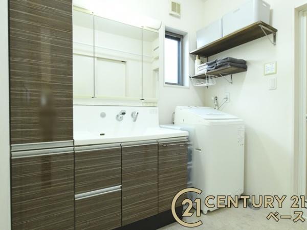 生駒郡斑鳩町服部２丁目の中古一戸建て