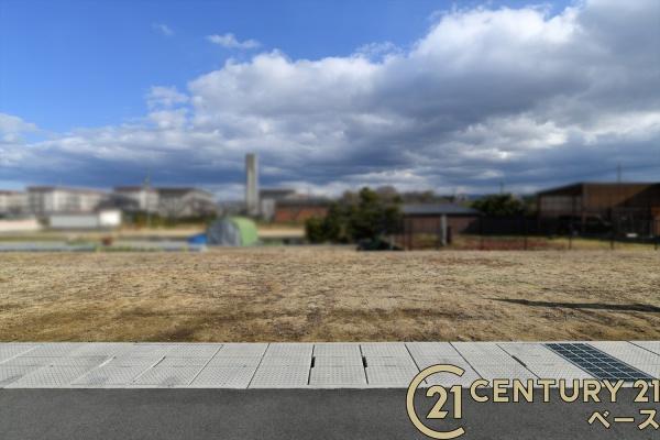 大和高田市西坊城３号地建築条件なし土地
