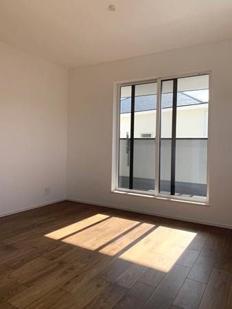 ファーストタウン小明町３号棟／新築一戸建