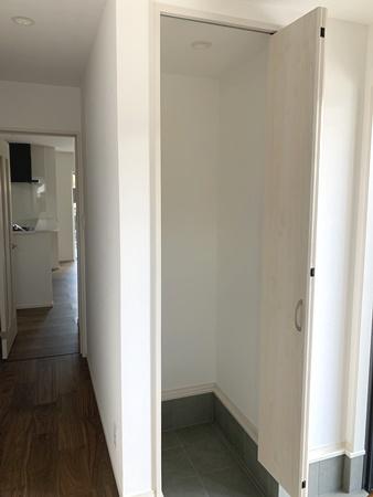 ファーストタウン小明町３号棟／新築一戸建