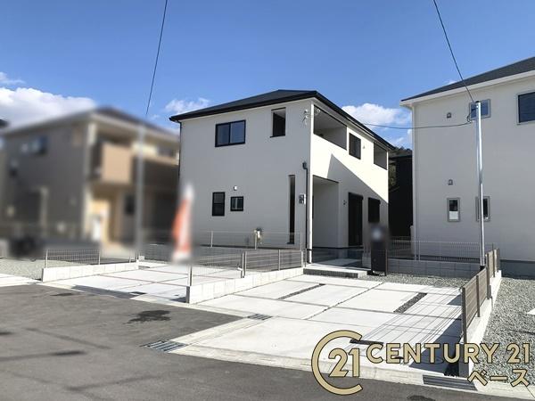 ファーストタウン小明町３号棟／新築一戸建