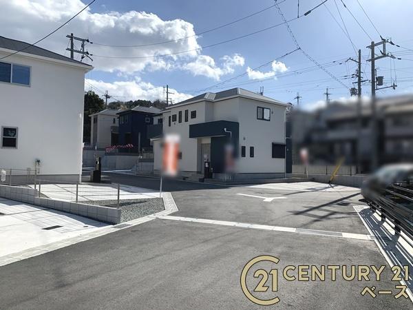 ファーストタウン小明町３号棟／新築一戸建