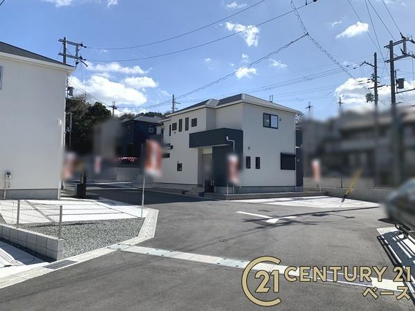 ファーストタウン小明町３号棟／新築一戸建