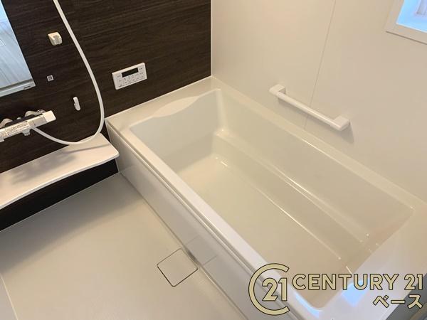 ファーストタウン小明町３号棟／新築一戸建
