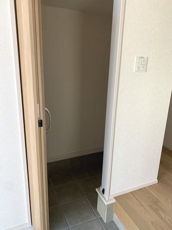 ファーストタウン小明町８号棟／新築一戸建