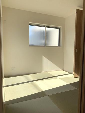 ファーストタウン小明町８号棟／新築一戸建